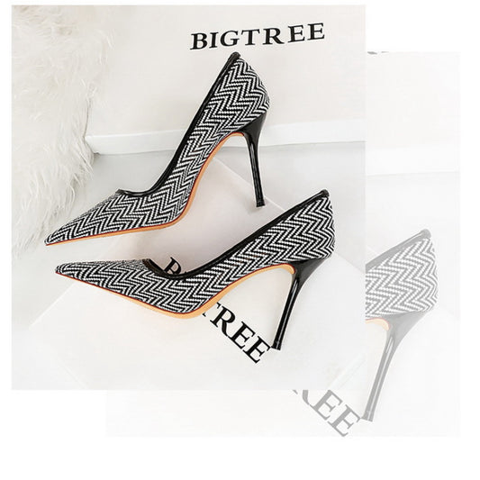 Sensual Webbed Lace Hollow Stiletto Heels Shoes