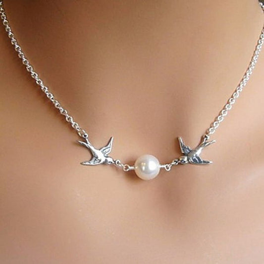 Faux Pearl Decorated Bird Pendant Necklace For Women