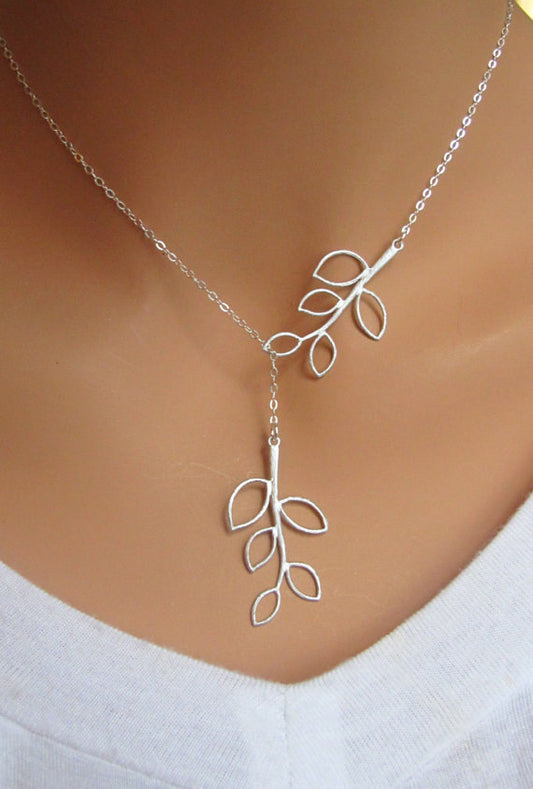 Fashion Metal Leaves Short Necklace