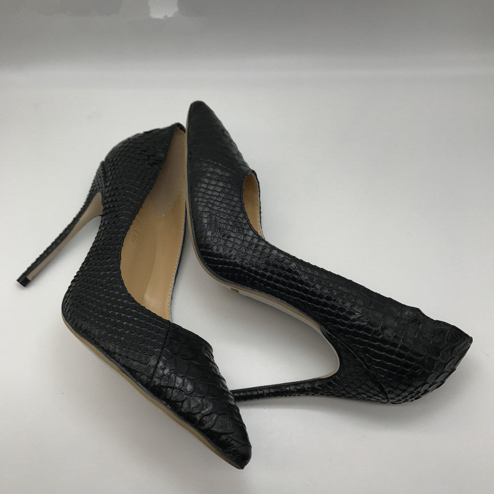 Black Leather Snake Pattern Pointed Toe Pumps