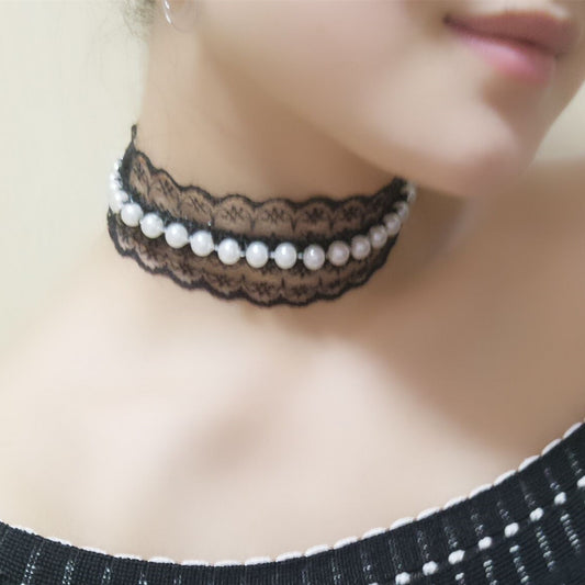 Joker Pearl Lace Brief Paragraph Necklace