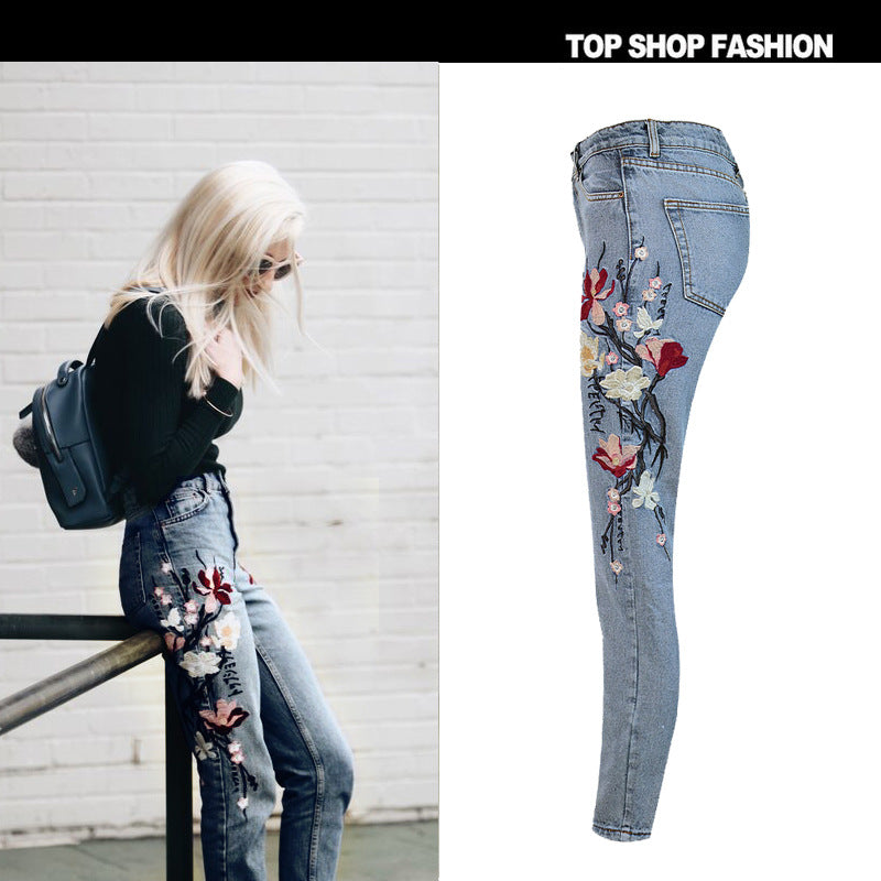 Embroidery Flowers Middle Waist Pencil 9/10 Pants