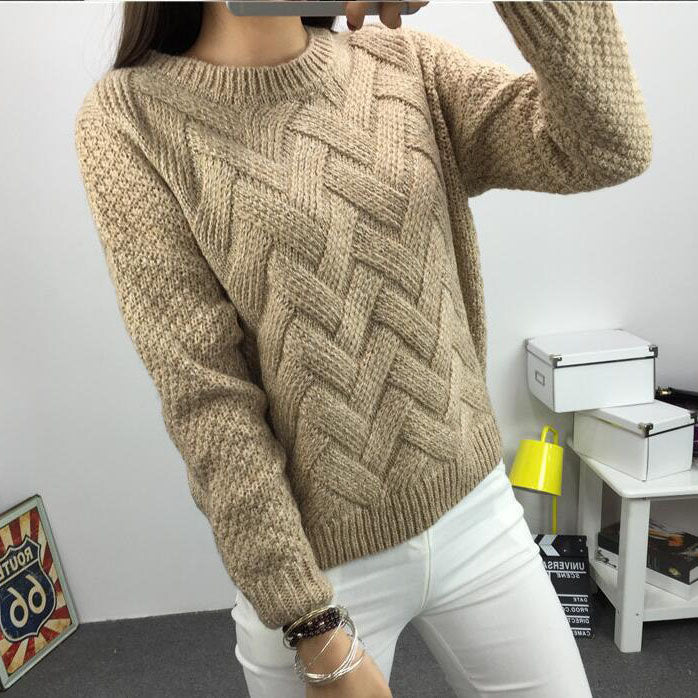 Cable Pattern Knit Scoop Solid Color Pullover Sweater